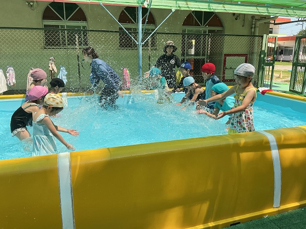 pool2 .